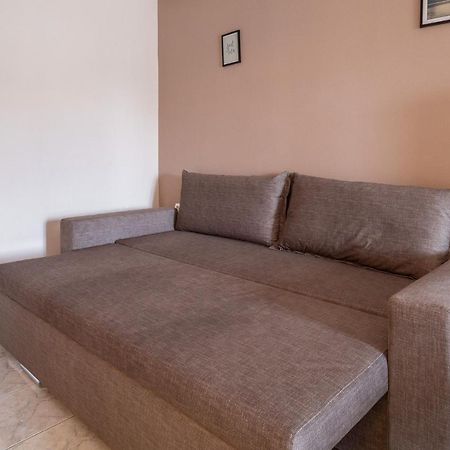 Central Apartment With Parking Larissa Exteriör bild